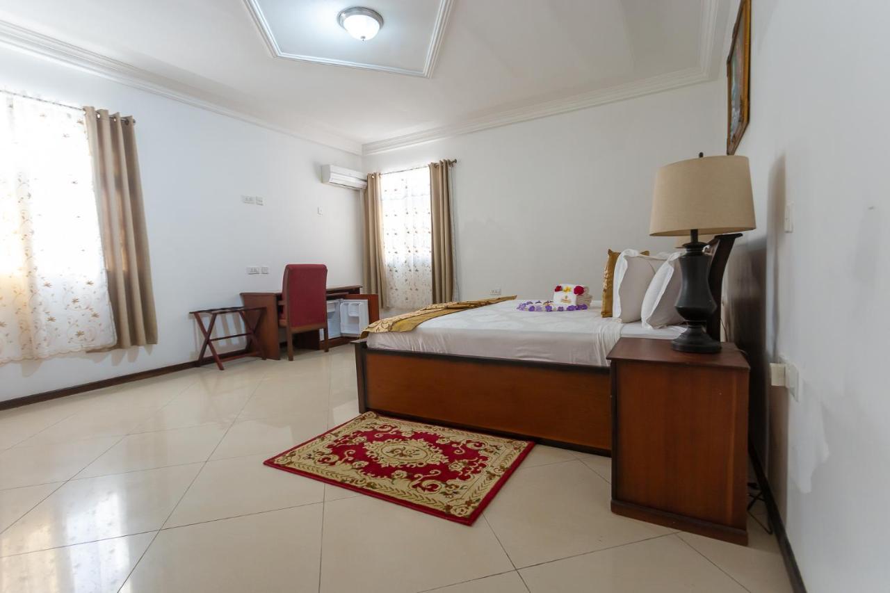 Royal Elmount Hotel Elmina 외부 사진