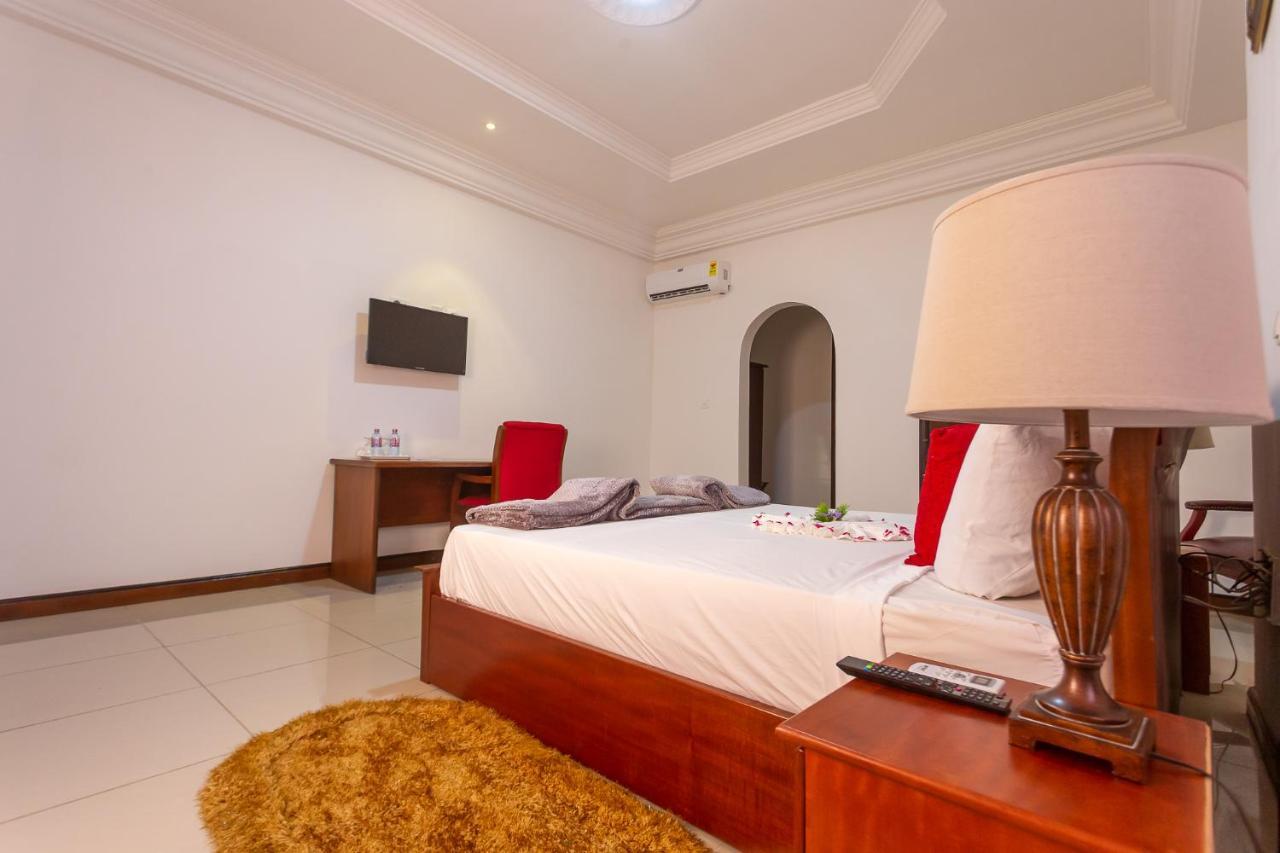 Royal Elmount Hotel Elmina 외부 사진