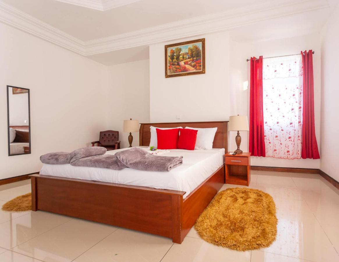 Royal Elmount Hotel Elmina 외부 사진
