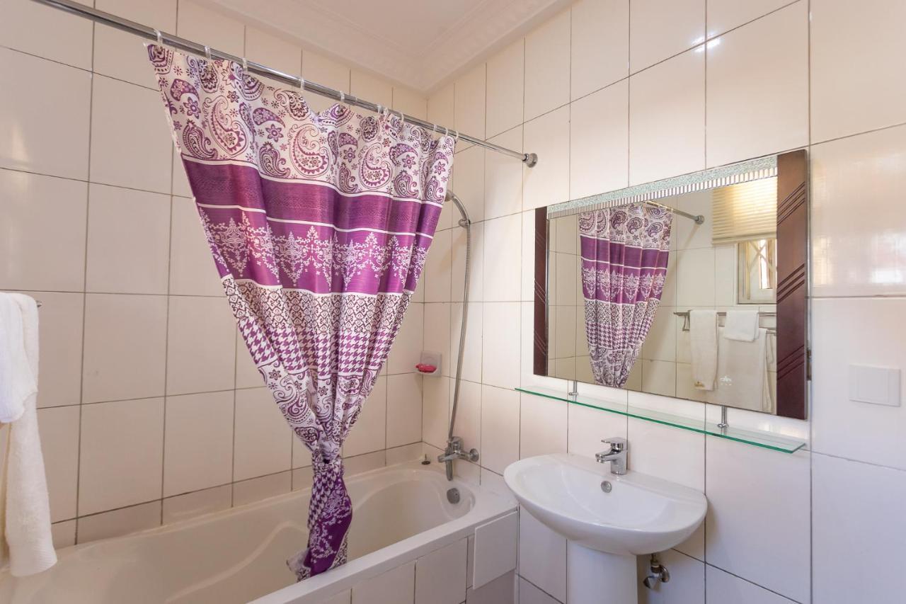 Royal Elmount Hotel Elmina 외부 사진