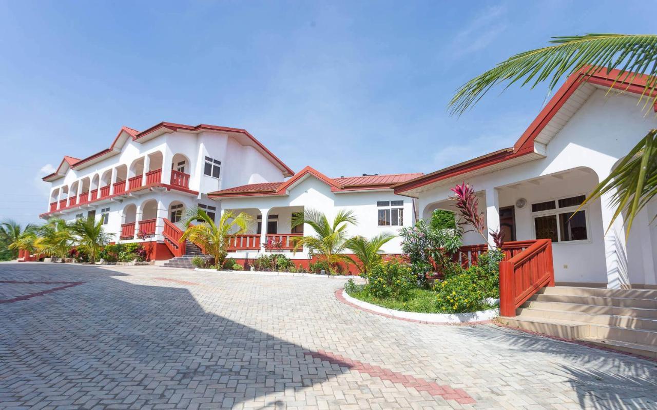 Royal Elmount Hotel Elmina 외부 사진